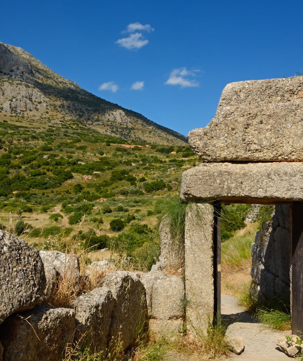 Endelia private guided tours Mainland Greece